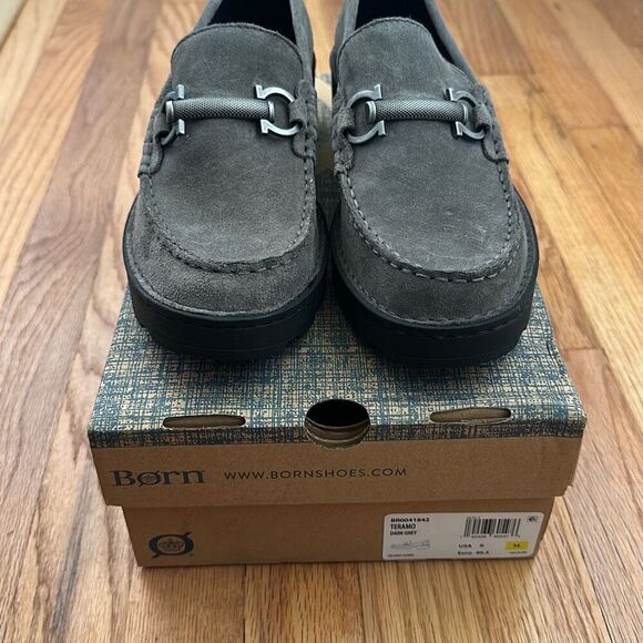 Born Teramo Dark Grey Suede Loafers Women’s Size 9 NIB - Picture 3 of 10